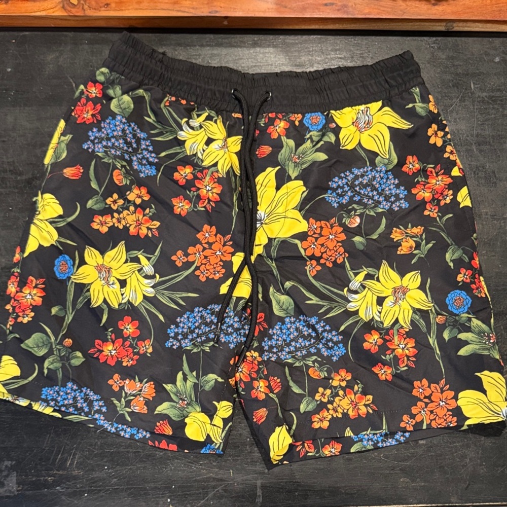 4/$15 Men’s Floral Print Black Swim Shorts Size Small
